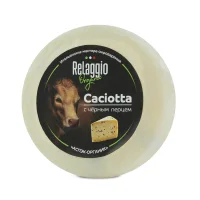 Caciotta cheese with black pepper