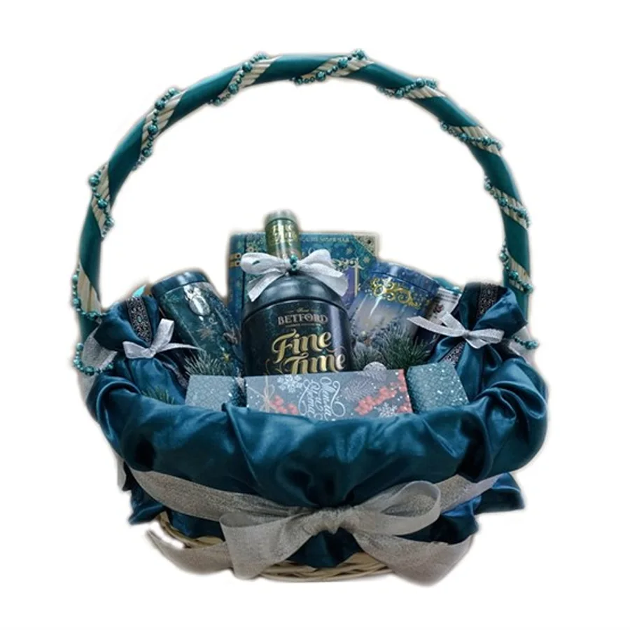 Gift basket winter fairy tale