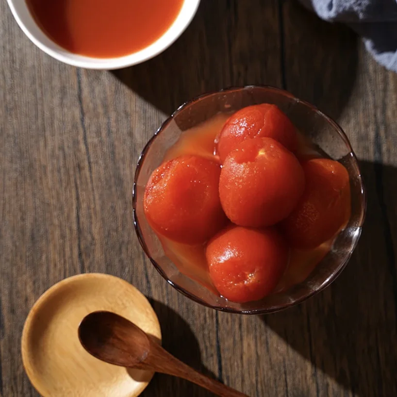 Tomatoes peeled in their own juice 400 gr