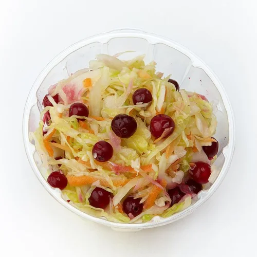 Cabbage with carrots and lingonberries