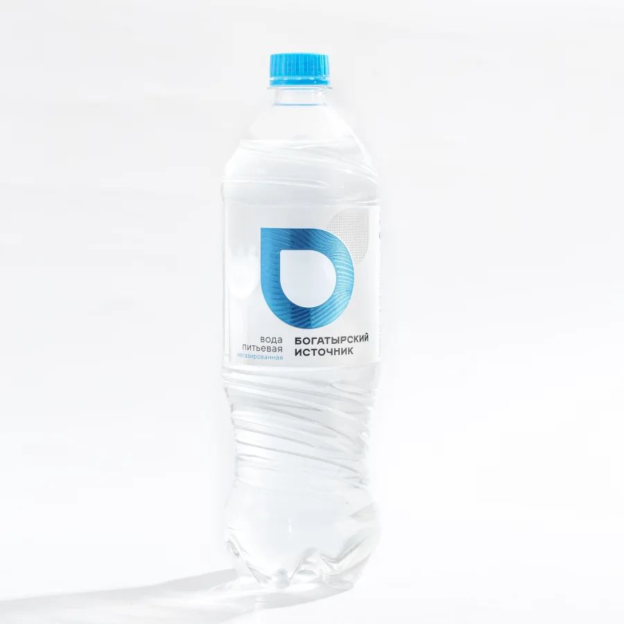 Non-carbonated drinking water 