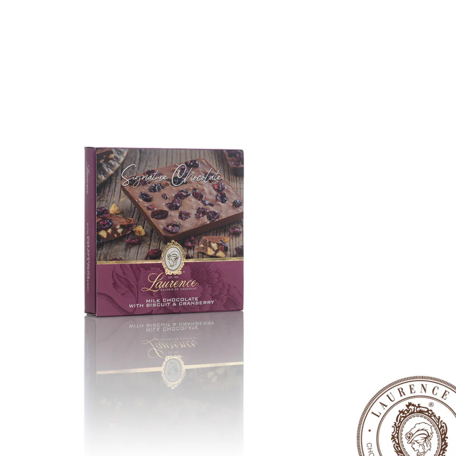 Шоколад молочный с бисквитом и клюквой Signature 100 г