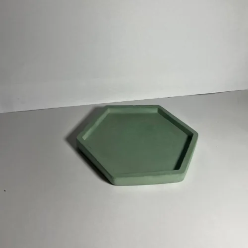 The tray is green