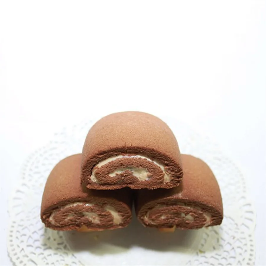 Biscuit roll with cottage cheese filling