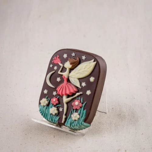 Шоколадный сувенир из молочного шоколада Фея