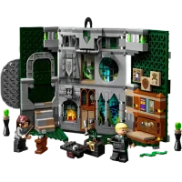 Конструктор LEGO Harry Potter Знамя Дома Слизерин 76410
