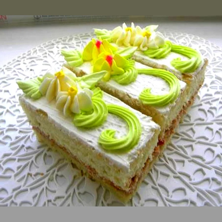 Sponge-cream cake 