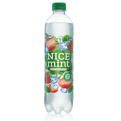 Non-alcoholic beverage carbonated on fructose with mint and strawberry aroma