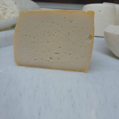Сыр Гауда из коровьего молока