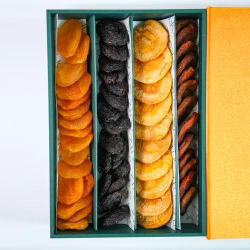 Gift packaging dried fruits 600 gr.