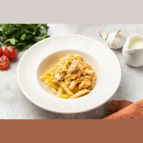 Chicken in creamy sauce with Penne Ice