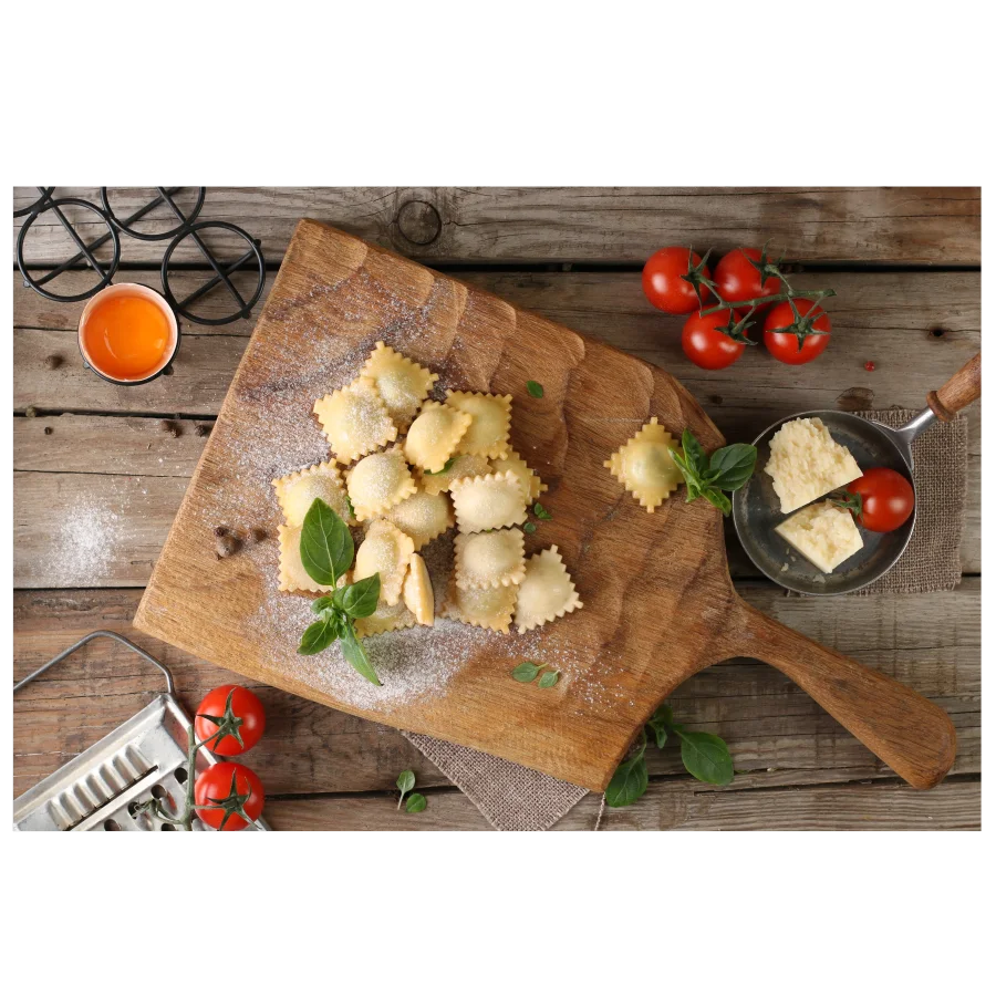 Ravioli with three types of cheese from «Pelmenics«