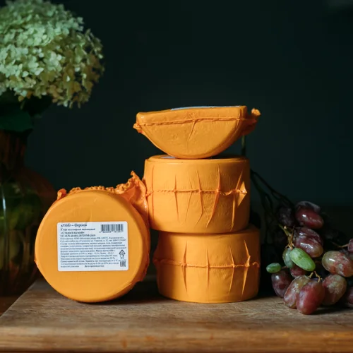 Staroselsky cheese, cheese head, 600-750 g/5kg