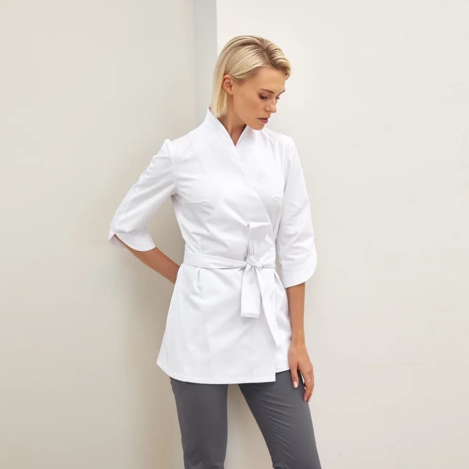 Medical smelling blouse with 3/4 sleeve 
