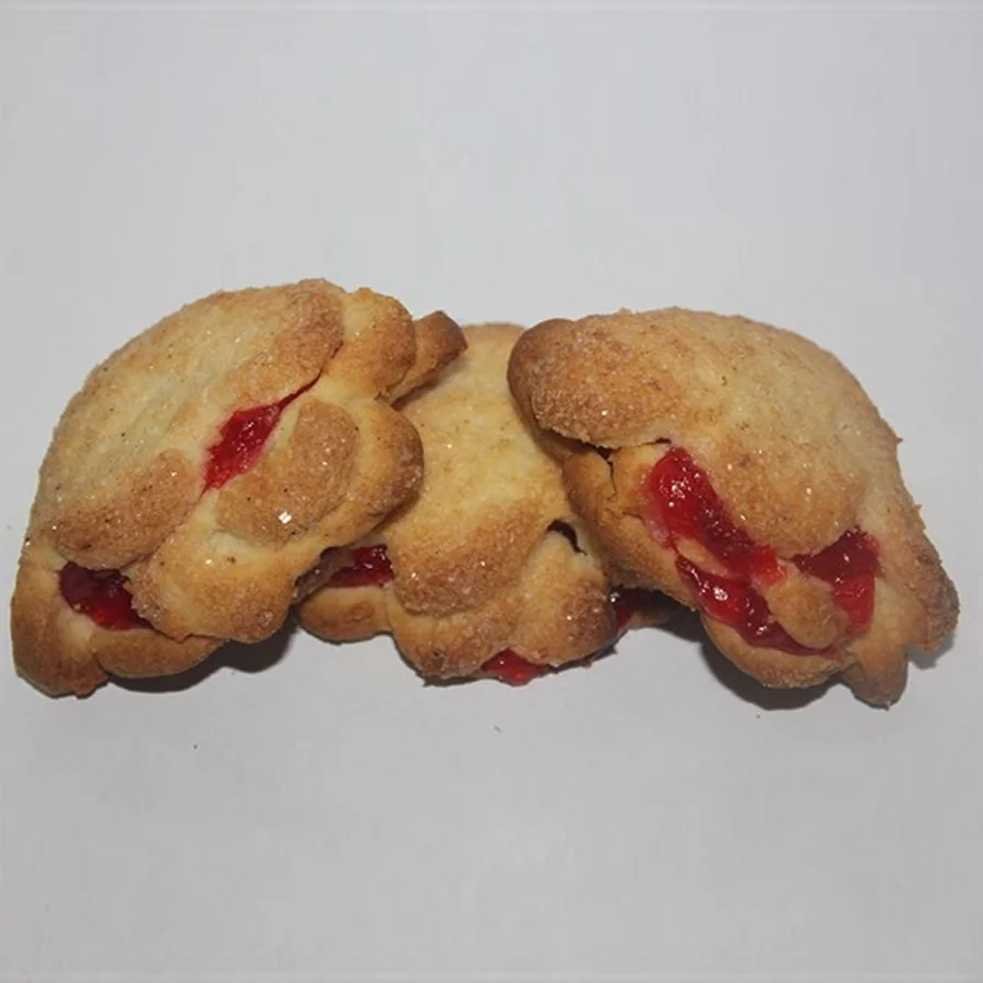 Cookies Rosette with cottage cheese and raspberry filling