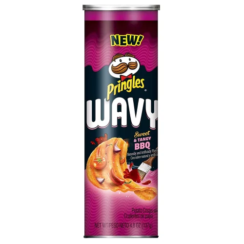 Pringles Wavey (fluted chips) with spicy barbecue sauce 