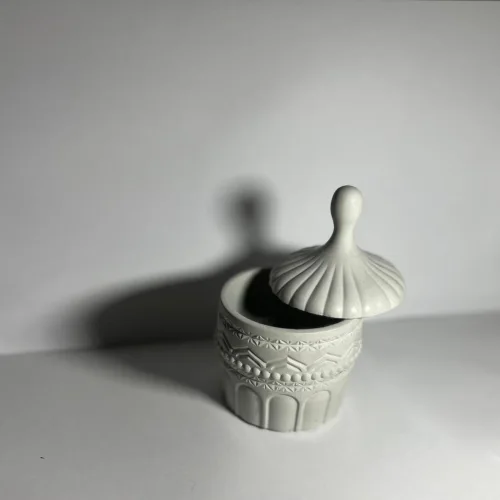 Candle holder "Drop" with lid
