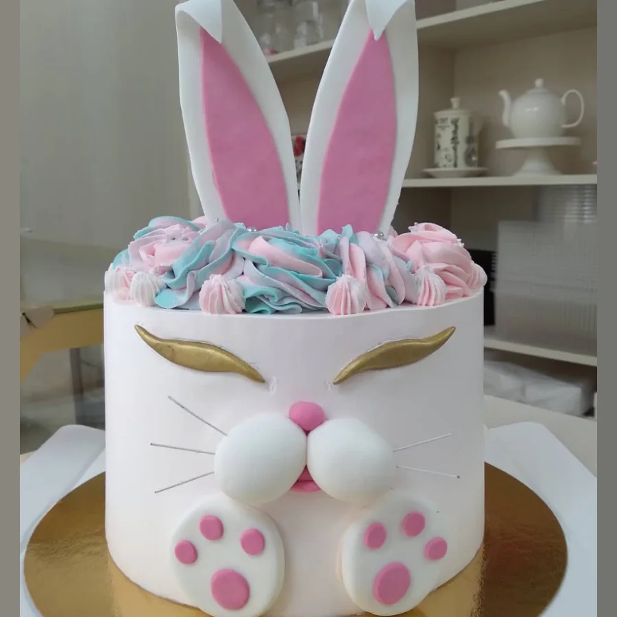 Cake bunny