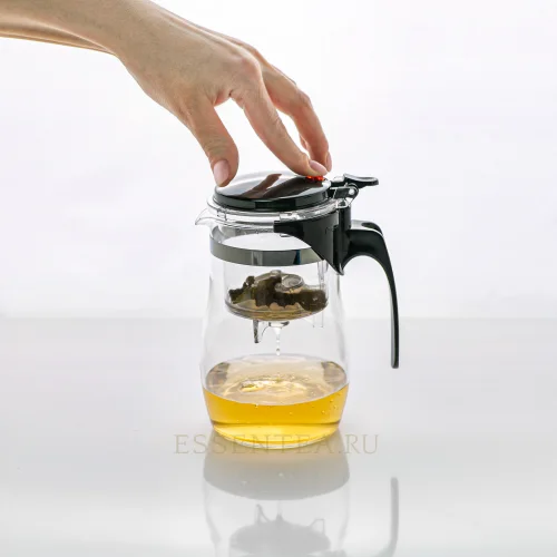 Teapot with a button made of glass 750 ml