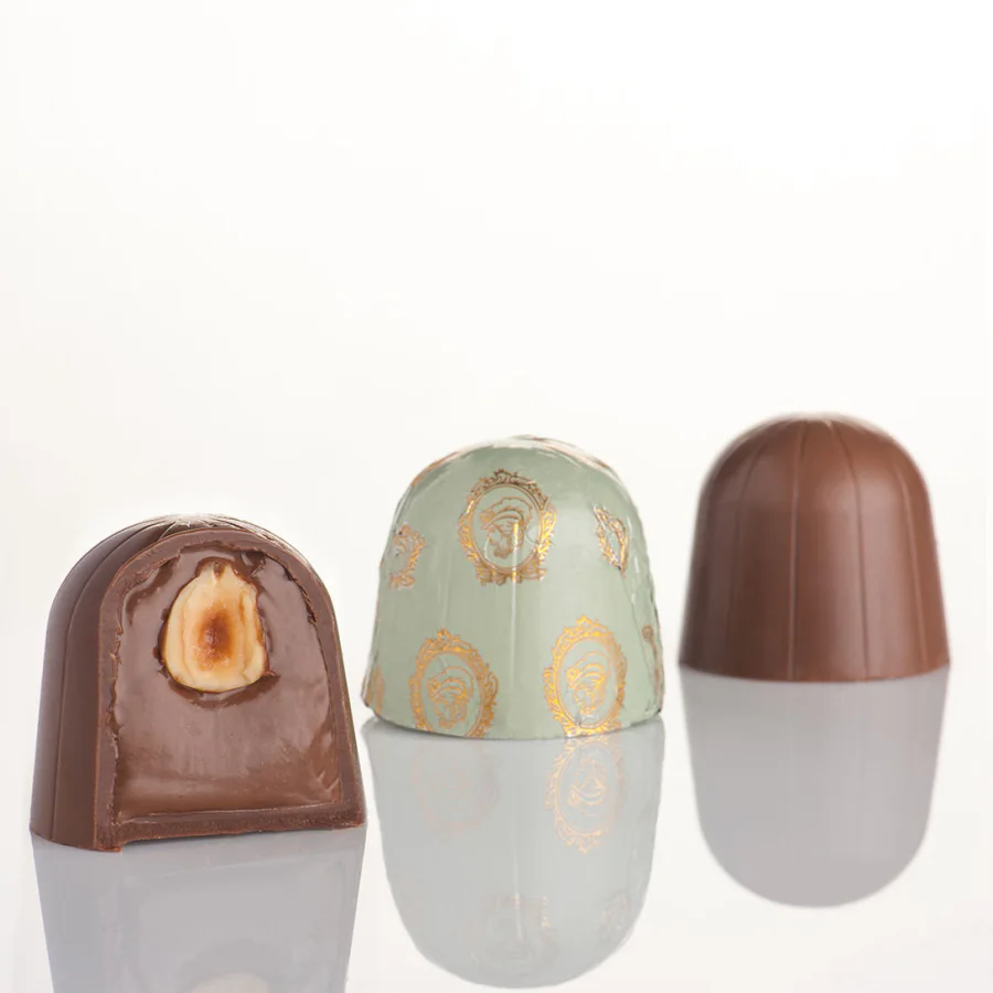 Конфеты шоколадные «Классический фундук» LAURENCE 1 кг 