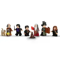 Конструктор LEGO Harry Potter Хогвартс: кабинет Дамблдора 76402