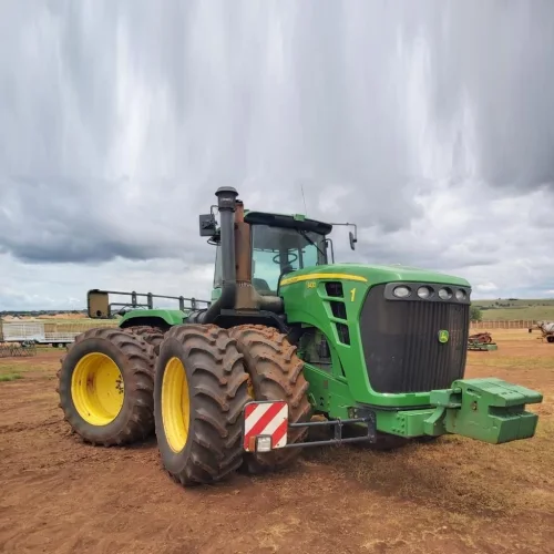 высокопроизводительный подержанный сельскохозяйственный трактор