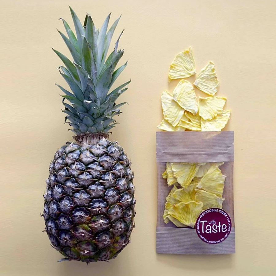 Fruit snacks pineapple