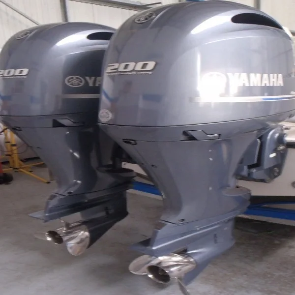Twin Yamaha 200 HP 4-Stroke Outboard Motor Engine