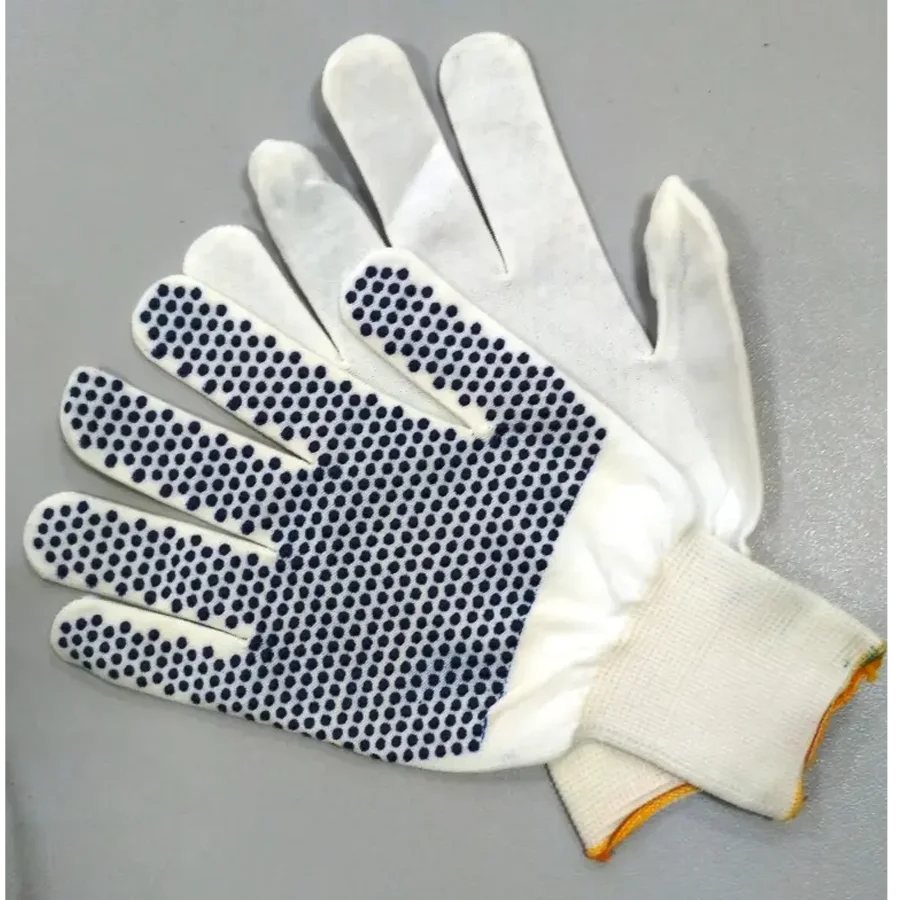 Nylon gloves with PVC