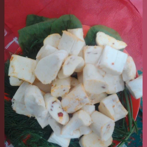 Chechil cheese barrel milk tender with paprika weight