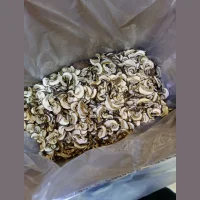 Dried white mushrooms of the "extra" variety