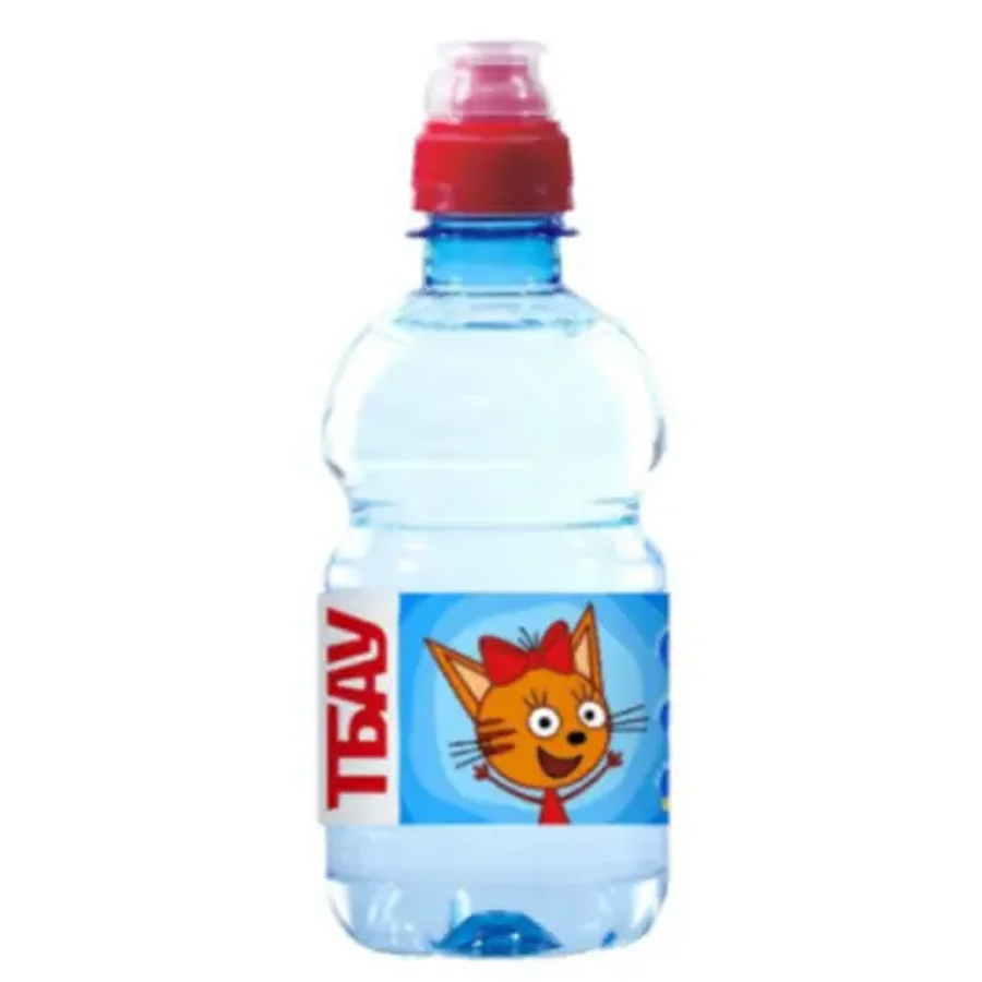 Mineral drinking children's water three cats
