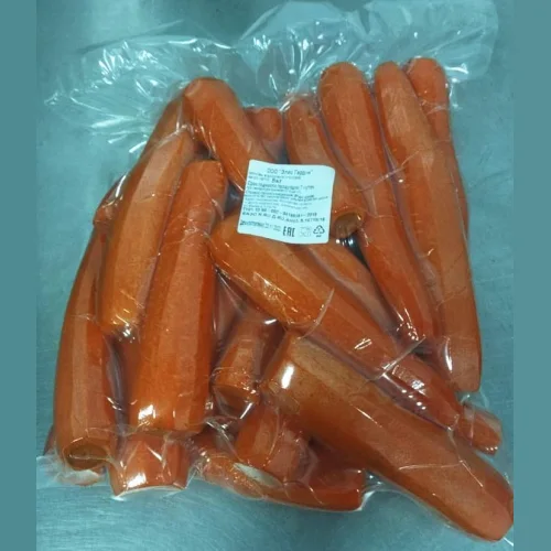 Peeled carrots in /y