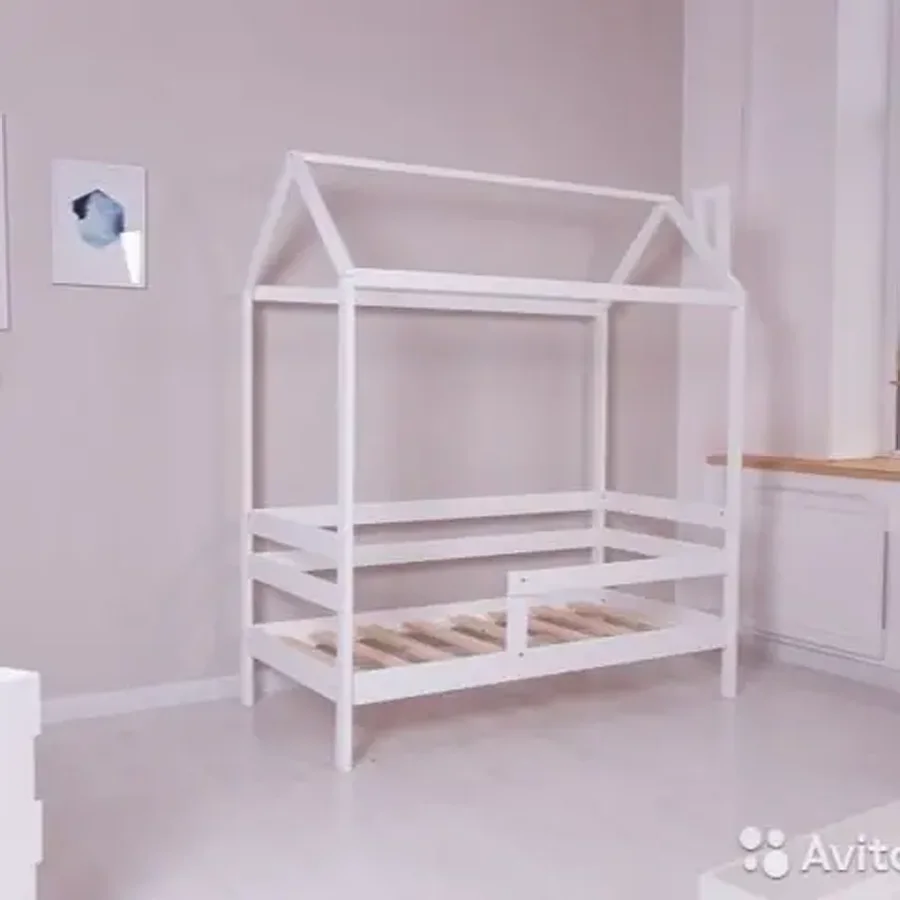 Детская кроватка домик Kiy